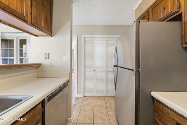 204 Long Plantation Boulevard B, Lafayette, LA 70508