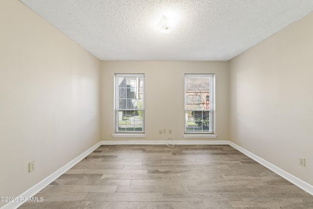 204 Long Plantation Boulevard B, Lafayette, LA 70508