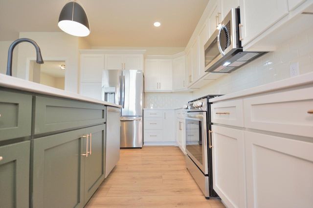 N53W19928 Kingair DRIVE, Menomonee Falls, WI 53051