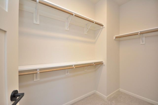 N53W19928 Kingair DRIVE, Menomonee Falls, WI 53051