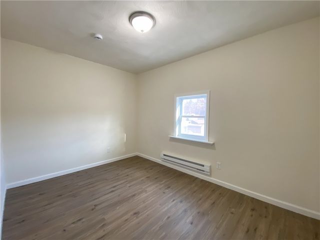 407 N Pittsburgh St, Connellsville, PA 15425