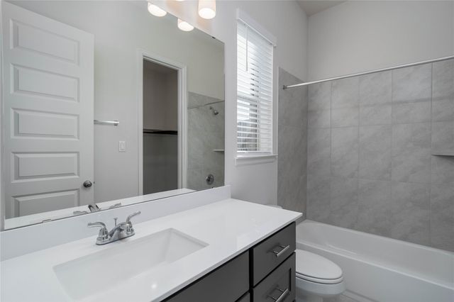 655 Malibu Pines Drive, Katy, TX 77493