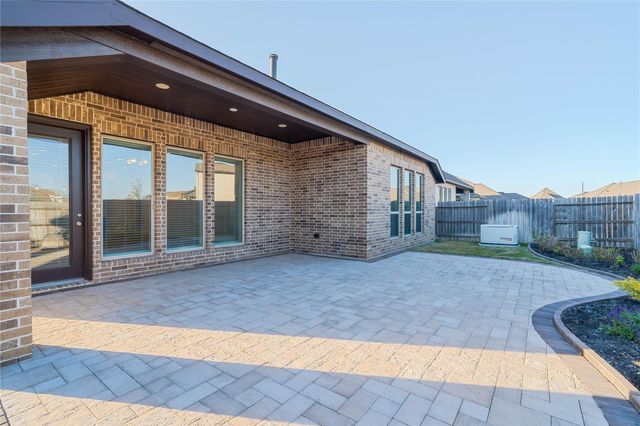 655 Malibu Pines Drive, Katy, TX 77493