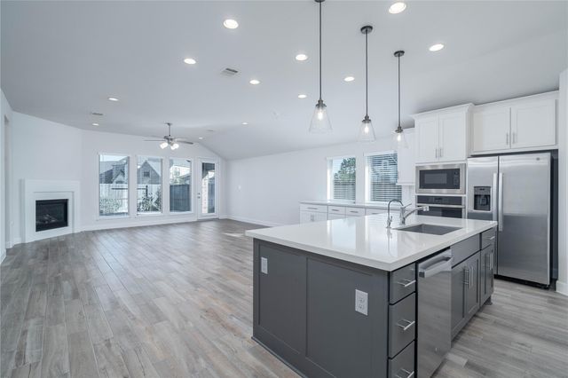 655 Malibu Pines Drive, Katy, TX 77493