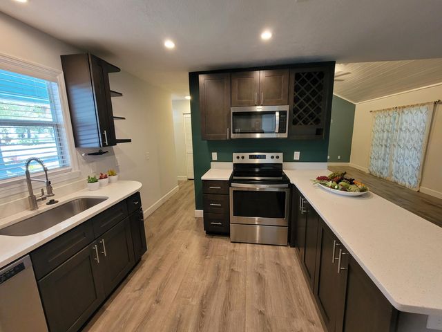 6515 5th Street, Vero Beach, FL 32968