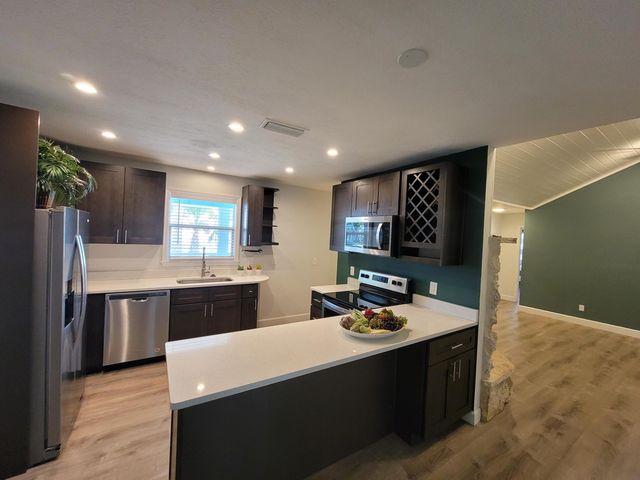 6515 5th Street, Vero Beach, FL 32968