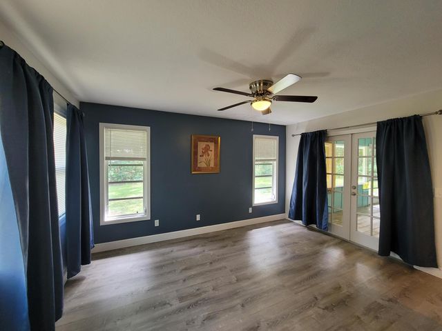 6515 5th Street, Vero Beach, FL 32968