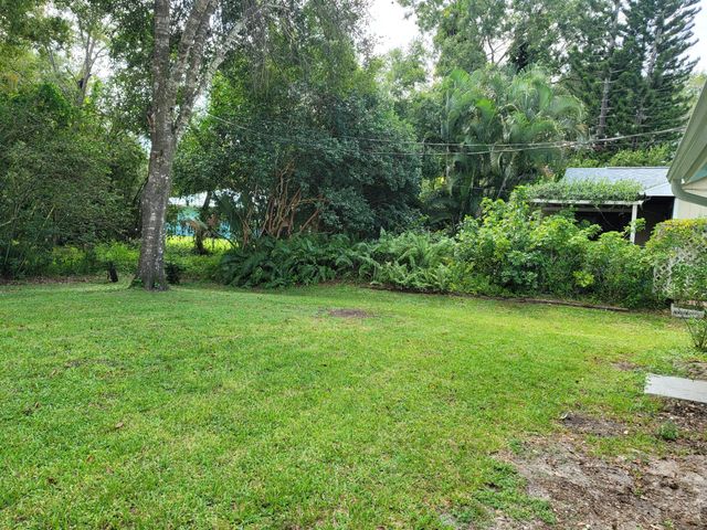 6515 5th Street, Vero Beach, FL 32968