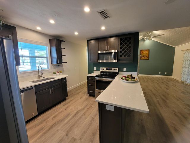 6515 5th Street, Vero Beach, FL 32968