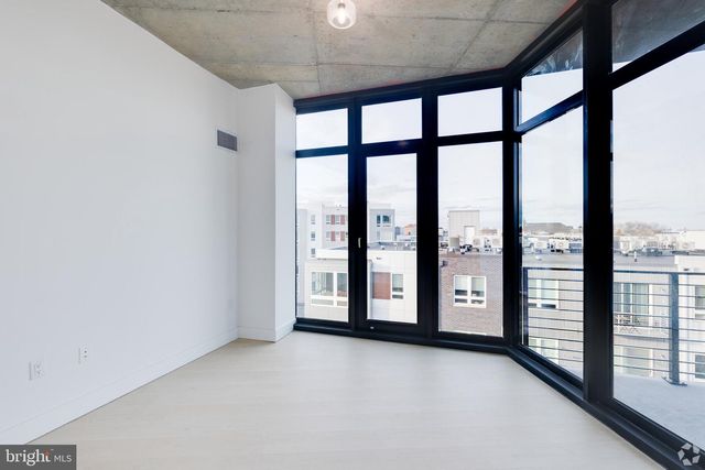 1222 N 2nd St Apt 307, Philadelphia, PA 19122