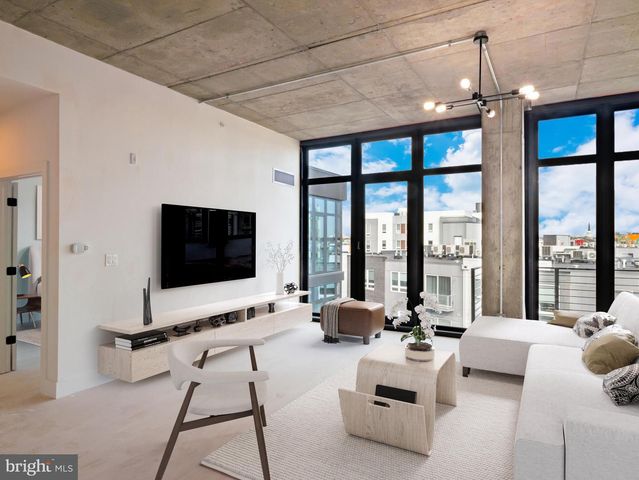 1222 N 2nd St Apt 307, Philadelphia, PA 19122