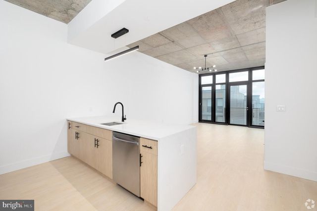 1222 N 2nd St Apt 307, Philadelphia, PA 19122