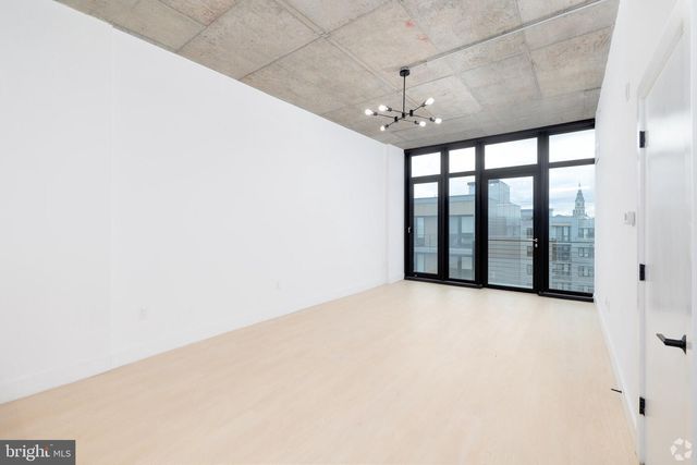 1222 N 2nd St Apt 307, Philadelphia, PA 19122