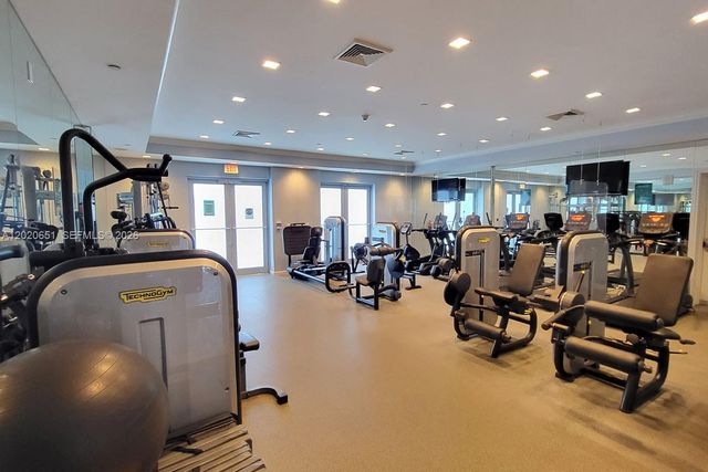 200 Sunny Isles Blvd 2-806, Sunny Isles Beach, FL 33160