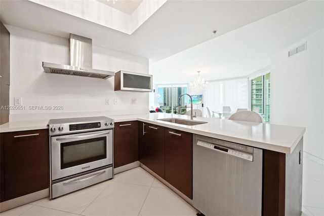 200 Sunny Isles Blvd 2-806, Sunny Isles Beach, FL 33160