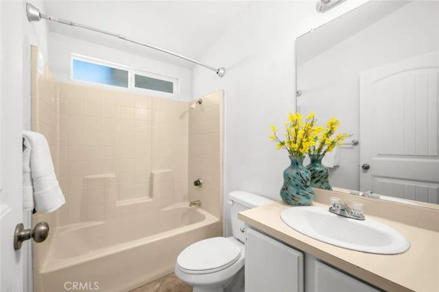 10412 Comstock, Corona, CA 92883