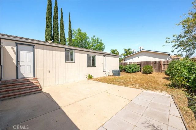10412 Comstock, Corona, CA 92883