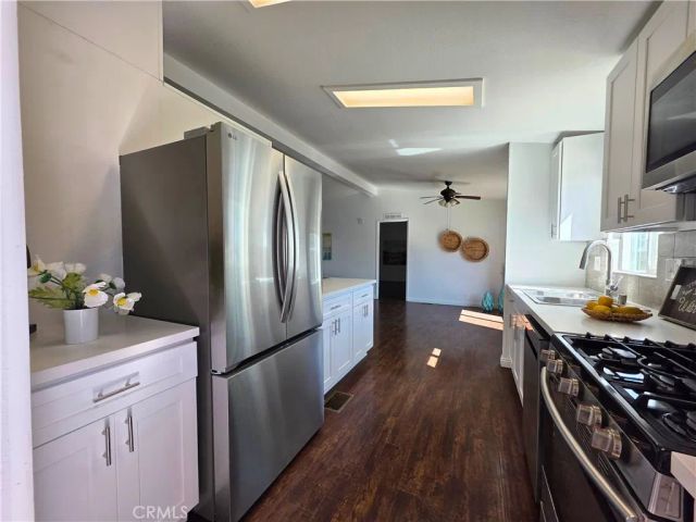 10412 Comstock, Corona, CA 92883