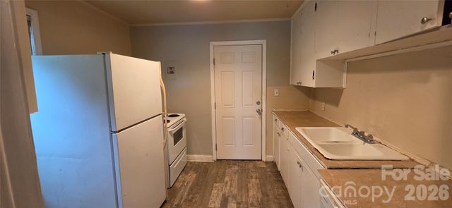 2216 Yadkin Avenue, Charlotte, NC 28205