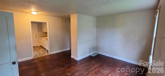 2216 Yadkin Avenue, Charlotte, NC 28205