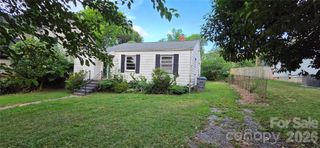 2216 Yadkin Avenue, Charlotte, NC 28205