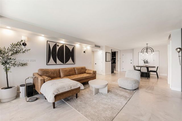 3140 S Ocean Dr 2406, Hallandale Beach, FL 33009