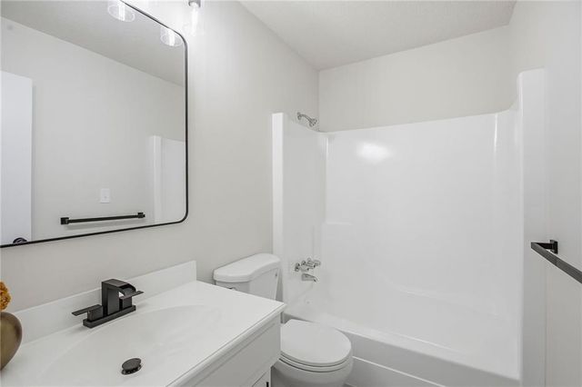 11260 E 71st Terrace, Raytown, MO 64133