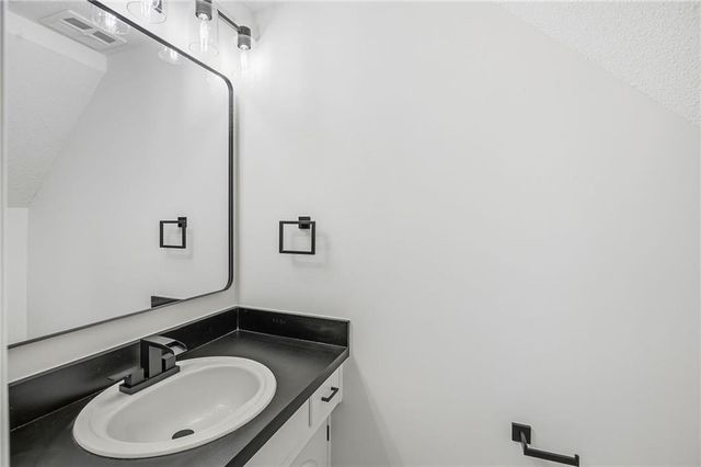 11260 E 71st Terrace, Raytown, MO 64133