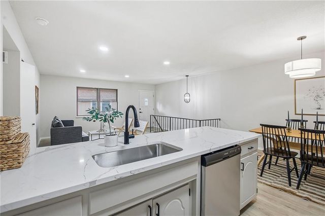 11260 E 71st Terrace, Raytown, MO 64133