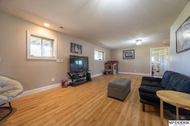 18301 NW 84Th Street, Raymond, NE 68428