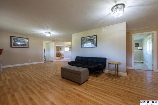 18301 NW 84Th Street, Raymond, NE 68428