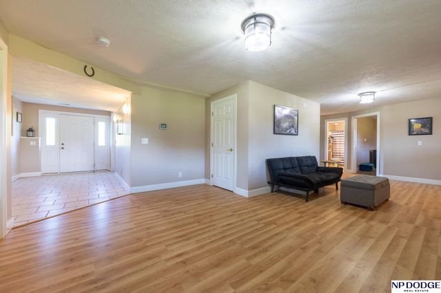 18301 NW 84Th Street, Raymond, NE 68428
