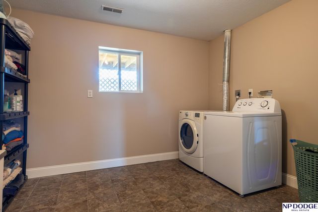 18301 NW 84Th Street, Raymond, NE 68428