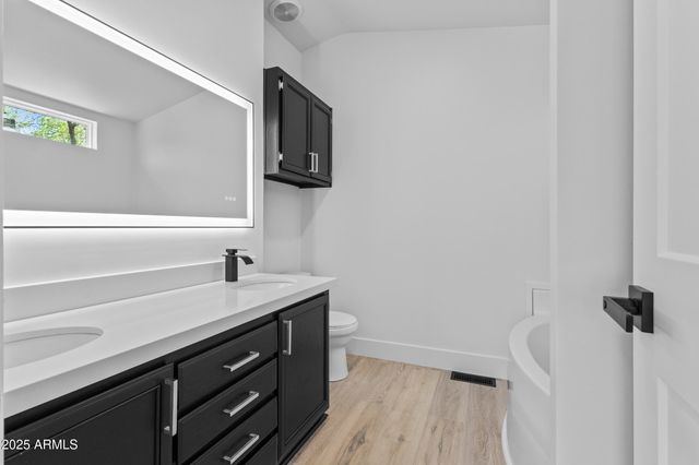 1123 W Summerside Road, Phoenix, AZ 85041