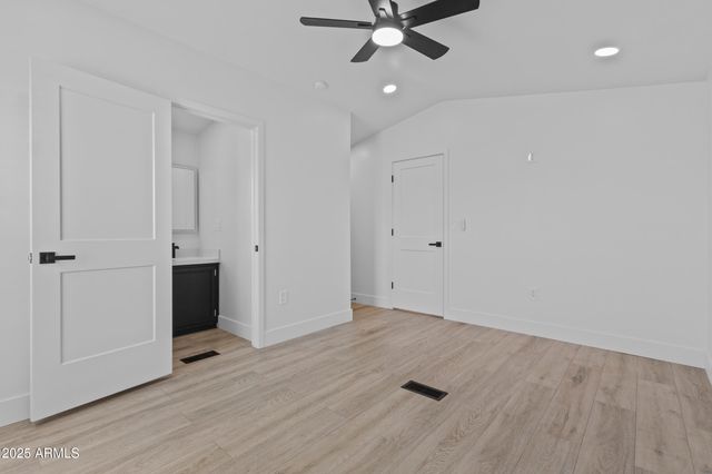 1123 W Summerside Road, Phoenix, AZ 85041