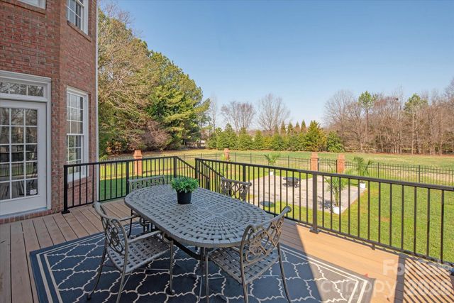 9200 Rock Water Court, Waxhaw, NC 28173