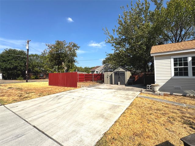 1415 Abelia Street, Irving, TX 75061