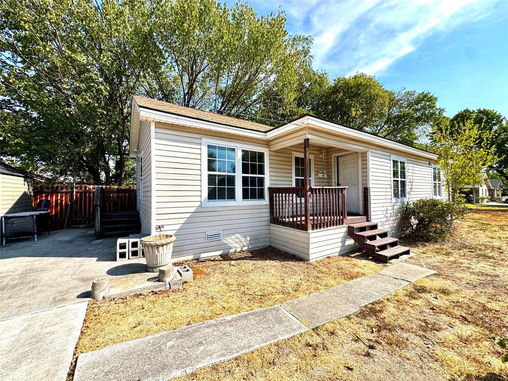 1415 Abelia Street, Irving, TX 75061