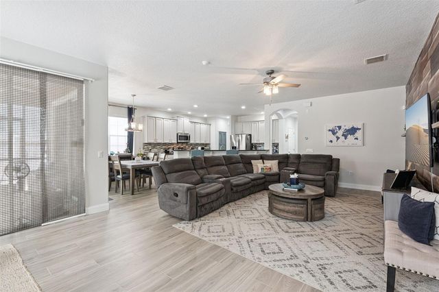 9528 PICCADILLY SKY WAY, Orlando, FL 32827