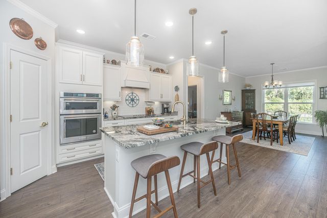 6228 Woodsedge Court, Hollywood, SC 29449