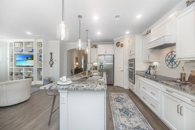 6228 Woodsedge Court, Hollywood, SC 29449