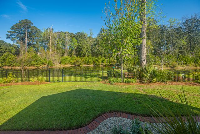 6228 Woodsedge Court, Hollywood, SC 29449