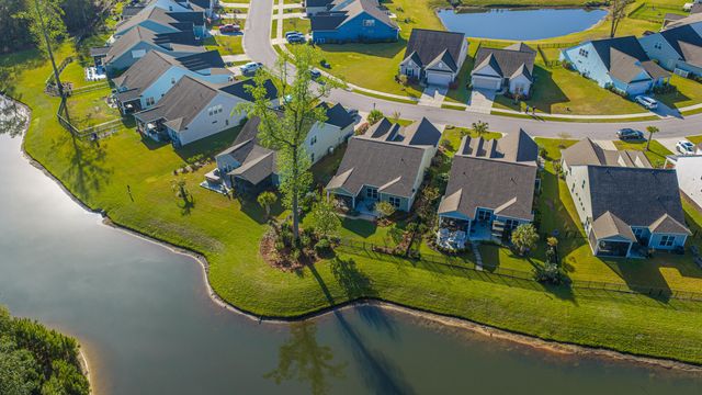 6228 Woodsedge Court, Hollywood, SC 29449