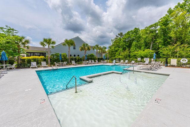 6228 Woodsedge Court, Hollywood, SC 29449