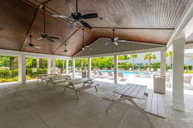 6228 Woodsedge Court, Hollywood, SC 29449