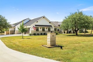 338 Morning Dew DR, Round Mountain, TX 78663