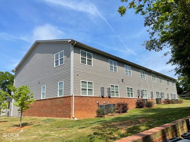 621 Jefferson Drive B, Lagrange, GA 30240