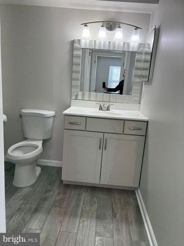 1001-A OSWEGO CT, Mount Laurel, NJ 08054