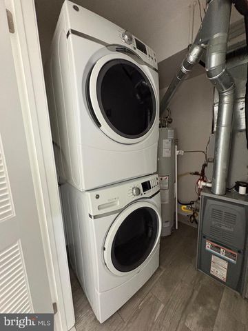 1001-A OSWEGO CT, Mount Laurel, NJ 08054