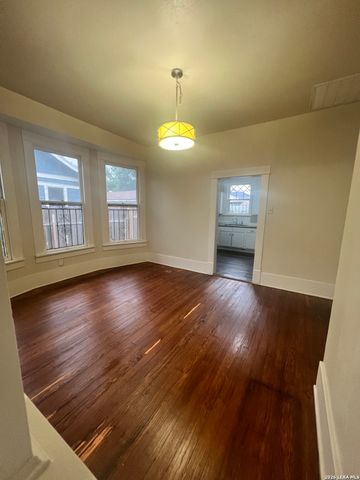 149 WEYMOUTH ST, San Antonio, TX 78212